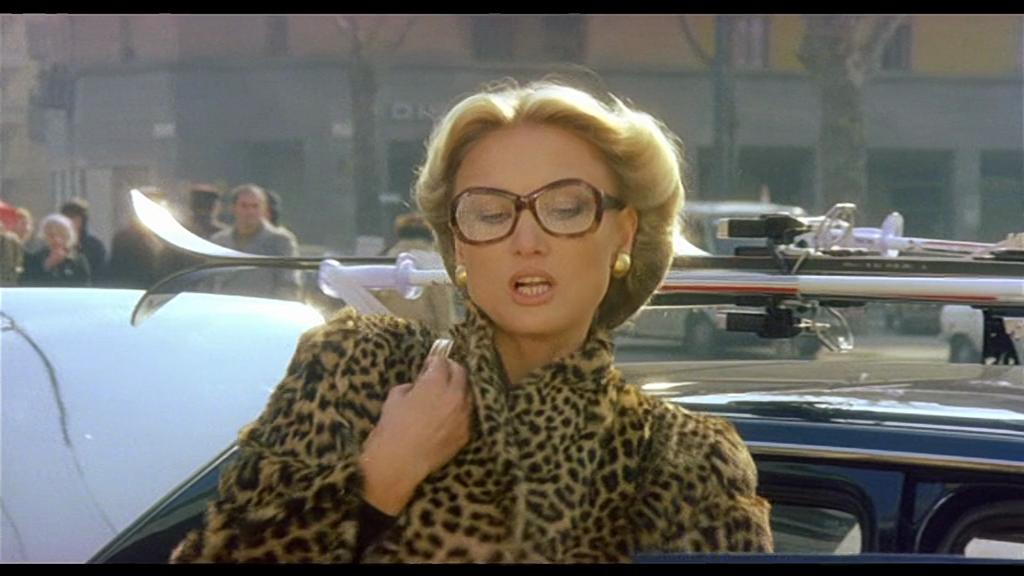La moglie in vacanza... l'amante in città (1980) Screenshot 2