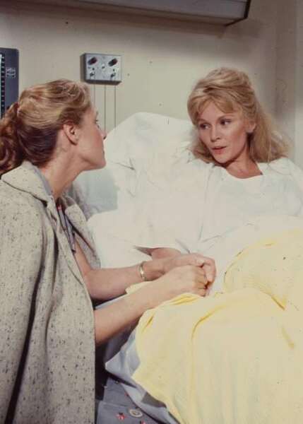 Mother and Daughter: The Loving War (1980) Screenshot 3