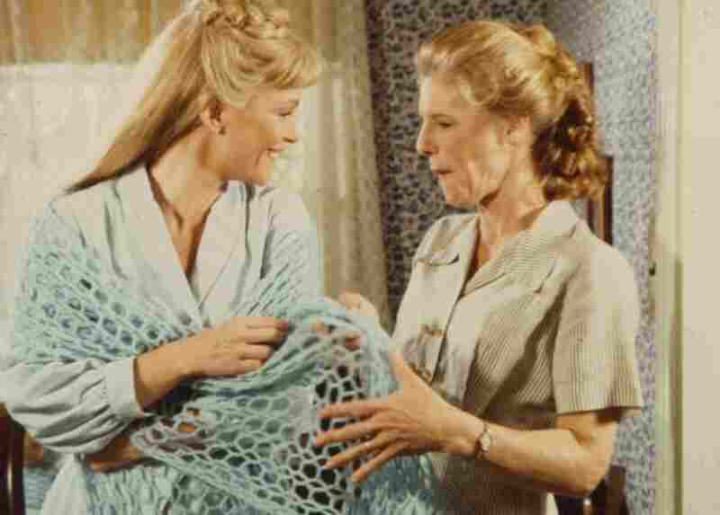 Mother and Daughter: The Loving War (1980) Screenshot 5