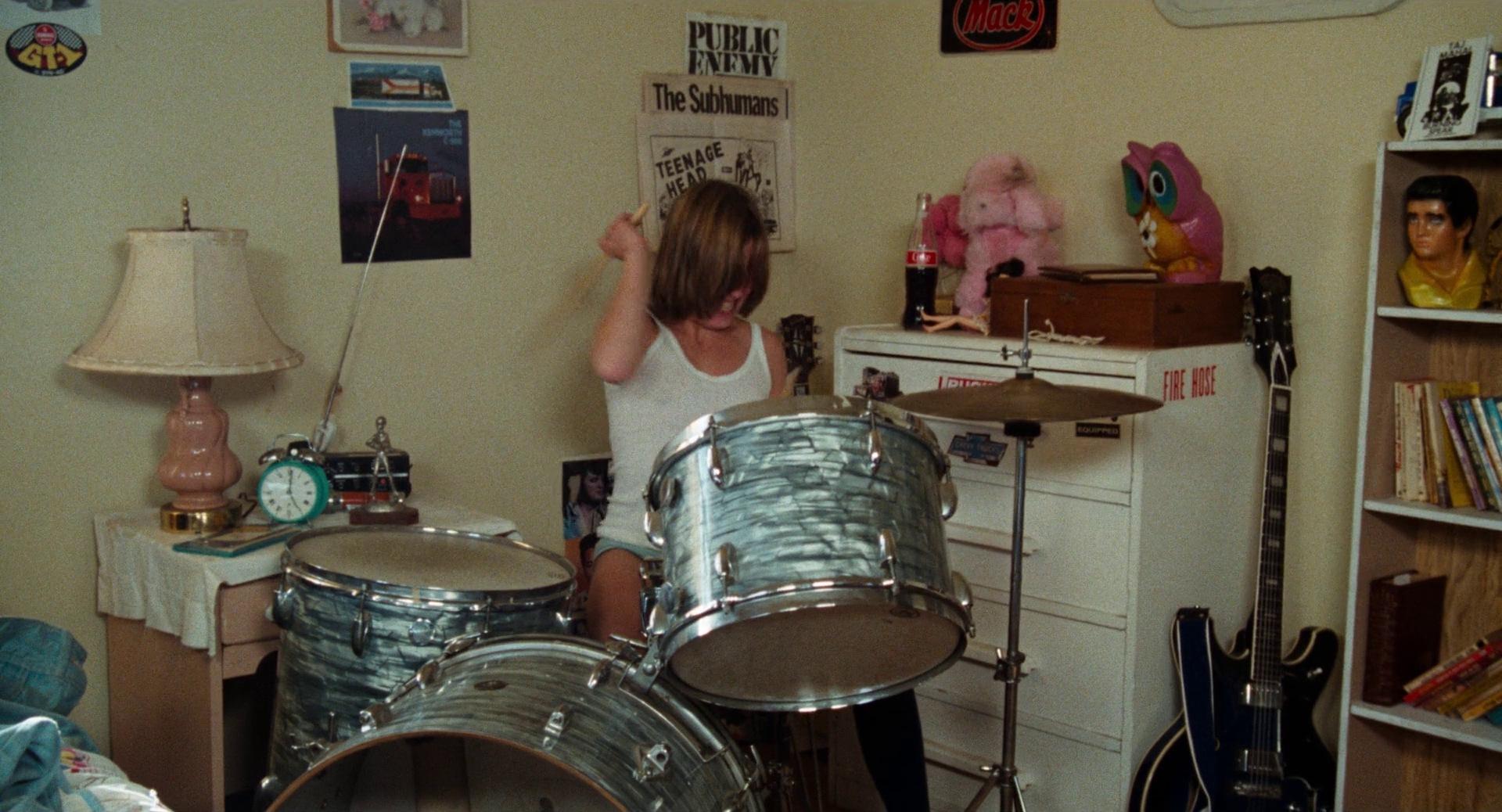 Out of the Blue (1980) Screenshot 5 
