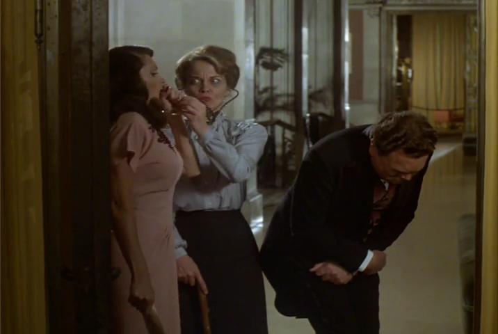 The Private Eyes (1980) Screenshot 5