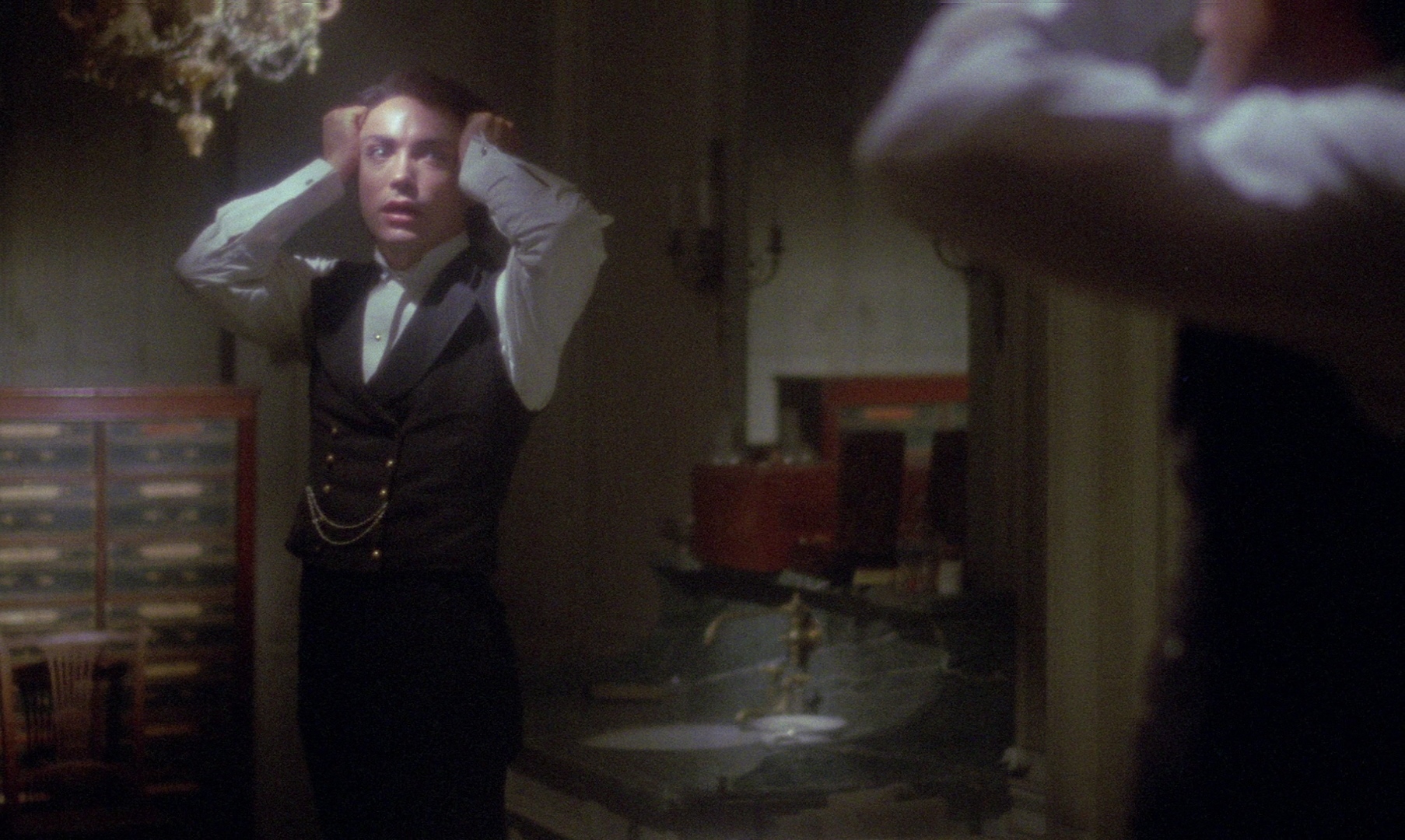 The Strange Case of Dr. Jekyll and Miss Osbourne (1981) Screenshot 3