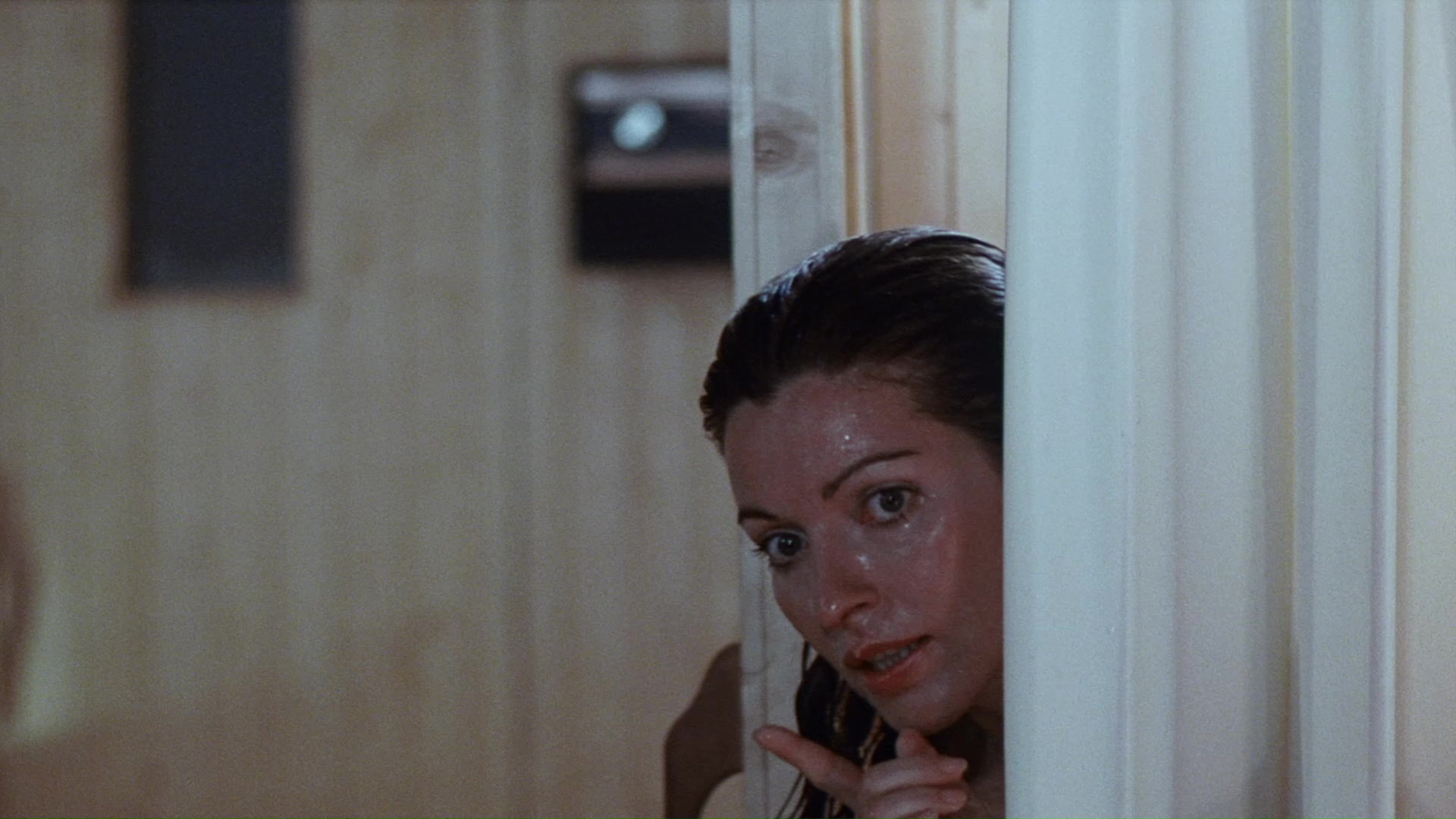 The Hot Touch (1981) Screenshot 5 