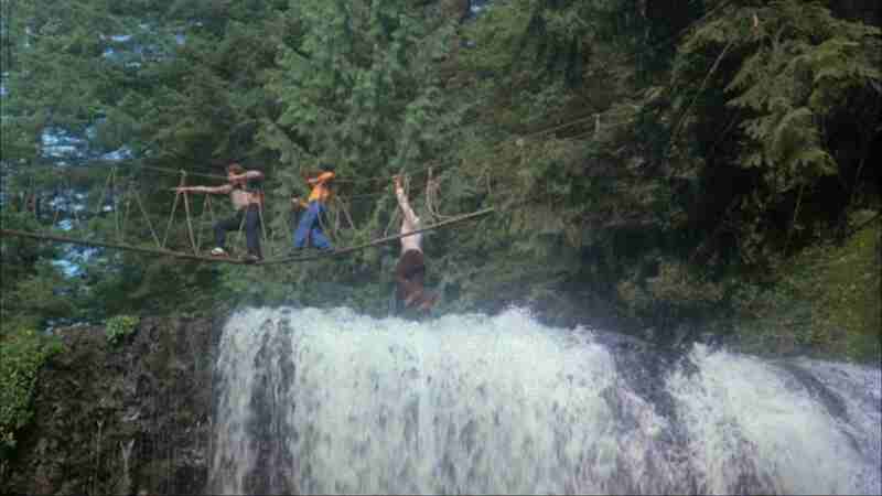 Just Before Dawn (1981) starring George Kennedy on DVD DVD Just Before Dawn (1981) Screenshot 3
