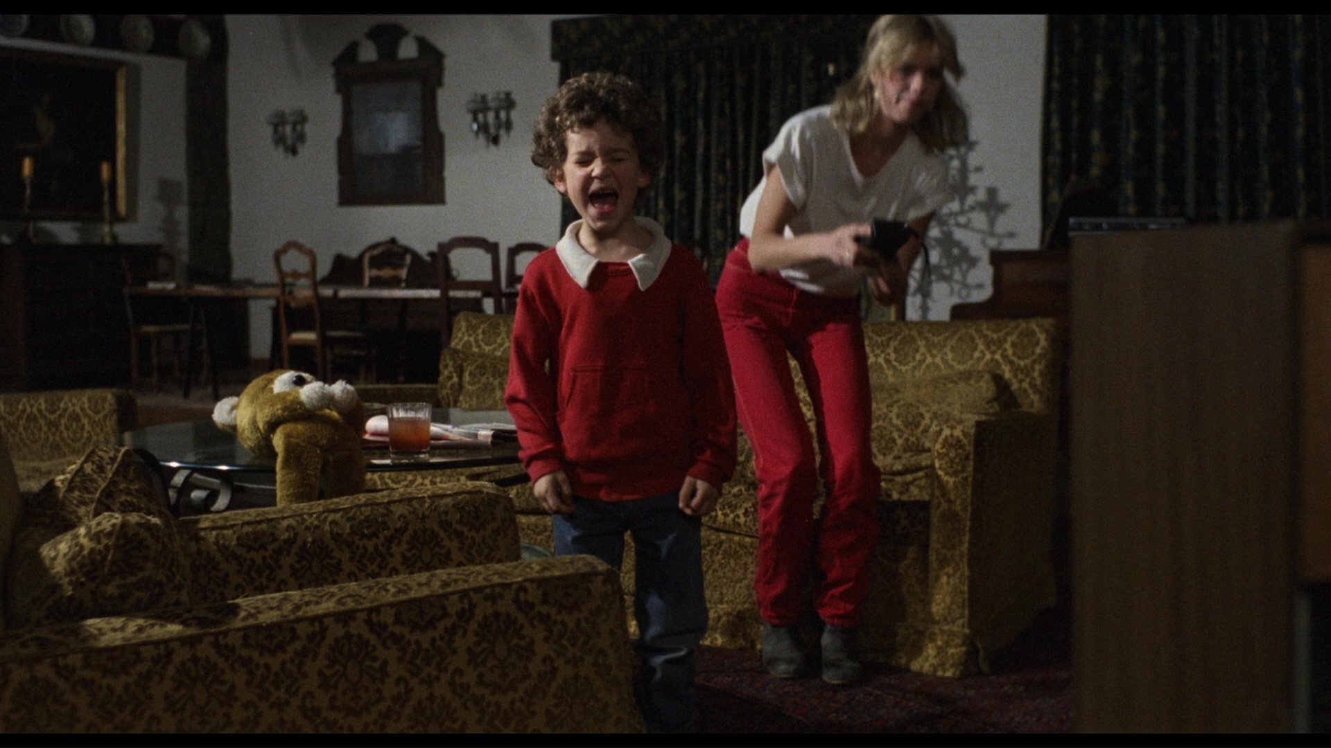 Absurd (1981) Screenshot 4 