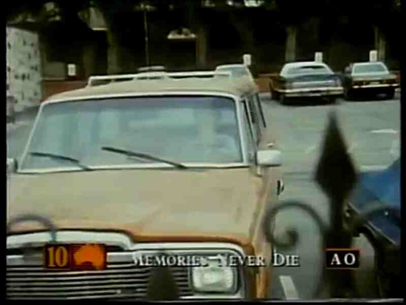Memories Never Die (1982) Screenshot 2