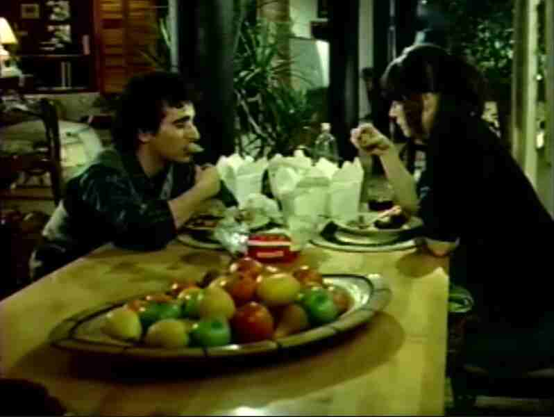 Soup for One (1982) Screenshot 4