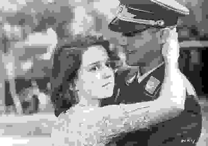 The White Rose (1982) Screenshot 1