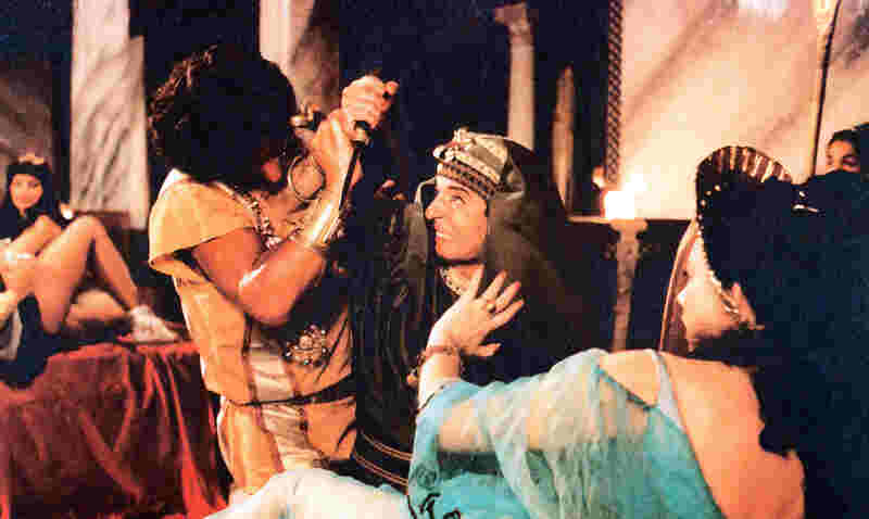 The Erotic Dreams of Cleopatra (1985) Screenshot 4