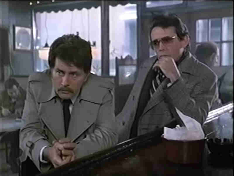 Out of the Darkness (1985) Screenshot 3