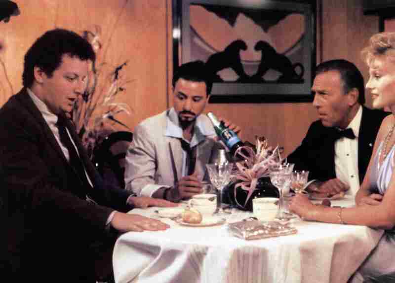 The Boss' Wife (1986) Screenshot 4