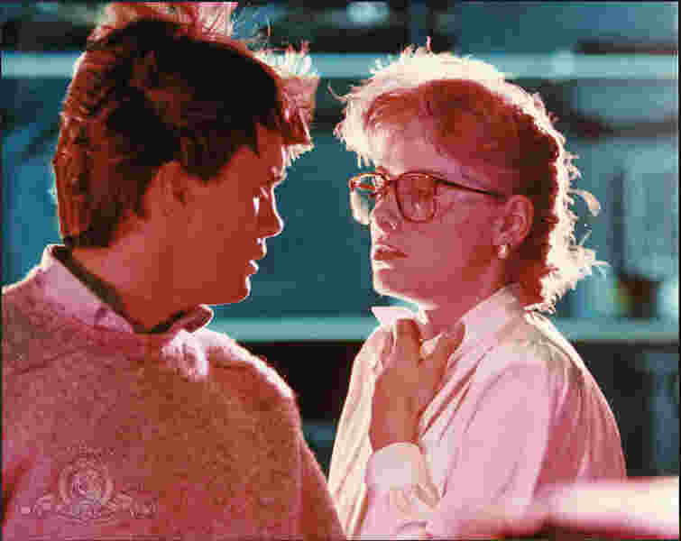 From Beyond (1986) Screenshot 1