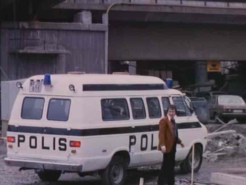 I lagens namn (1986) with English Subtitles on DVD DVD I lagens namn (1986) Screenshot 4