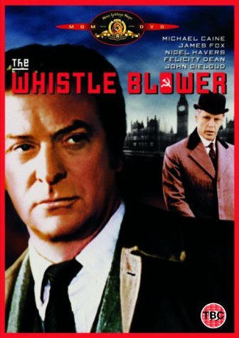 The Whistle Blower (1986) Screenshot 2