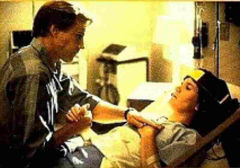 Who Is Julia? (1986) Screenshot 3