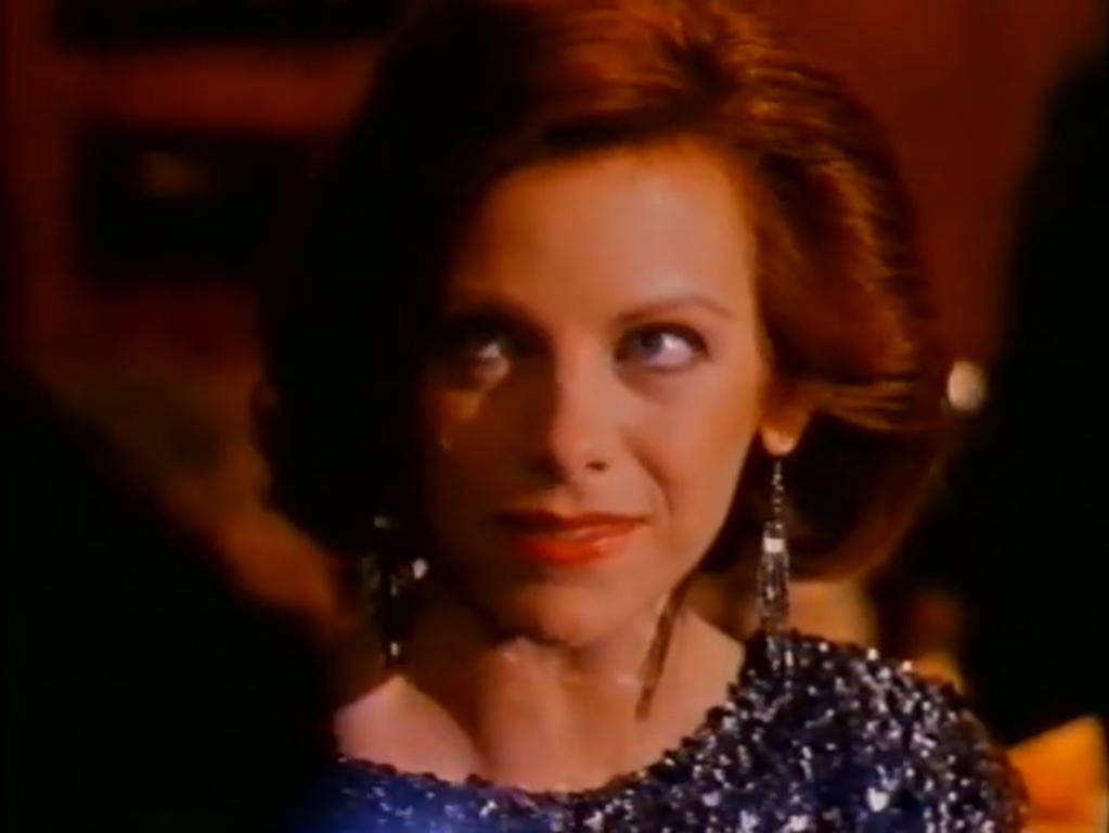 The Women's Club (1987) Screenshot 3 