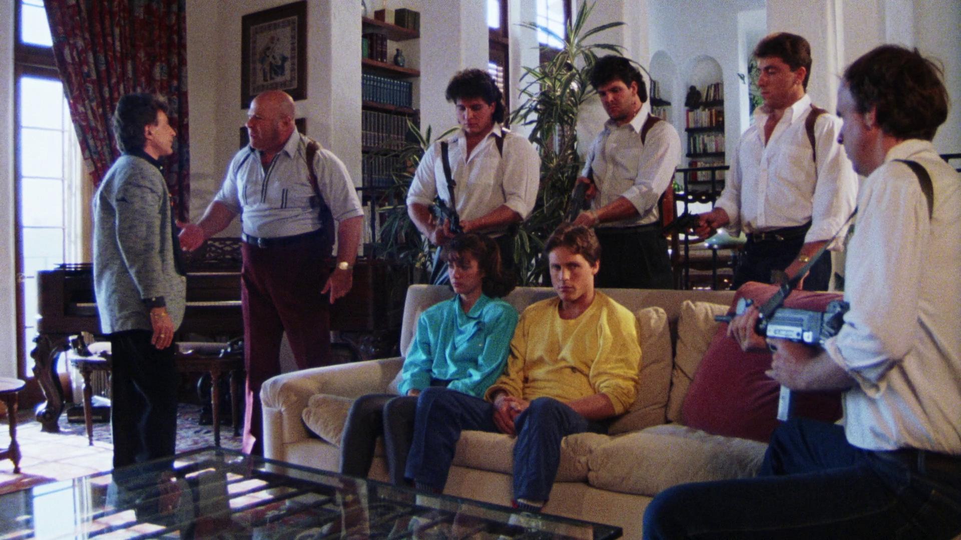 Dirty Laundry (1987) Screenshot 3 