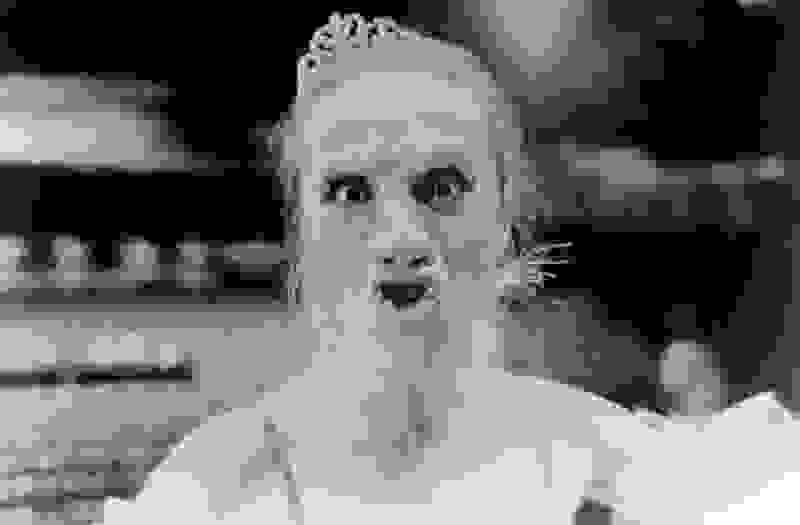 Howling III (1987) Screenshot 3
