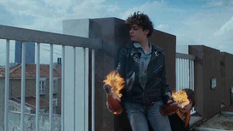 Sound and Fury (1988) Screenshot 2