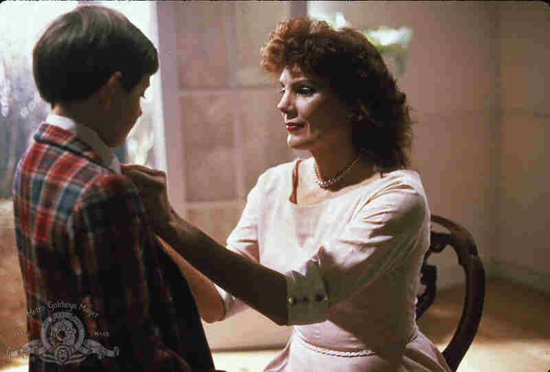 Lady in White (1988) Screenshot 3