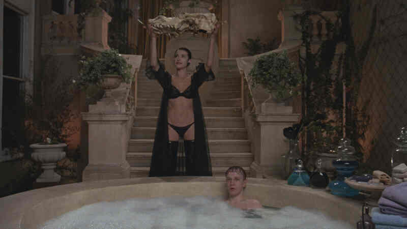 The Lair of the White Worm (1988) Screenshot 5