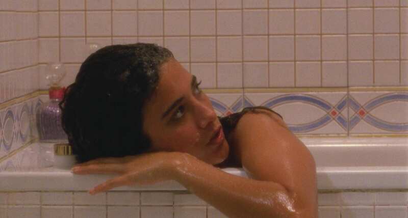Too Beautiful to Die (1988) Screenshot 5