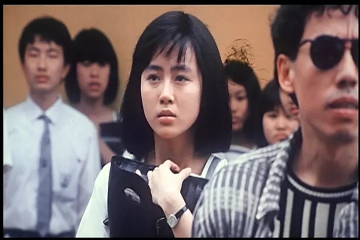 School on Fire (1988) Screenshot 1