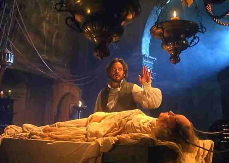 Frankenstein Unbound (1990) Screenshot 1