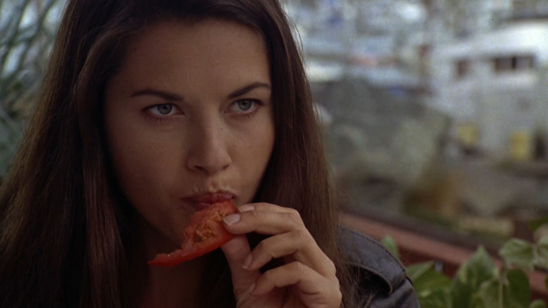 Jezebel's Kiss (1990) Screenshot 2