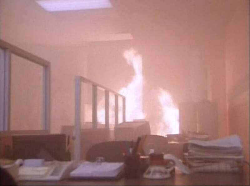 Fire: Trapped on the 37th Floor (1991) Screenshot 4