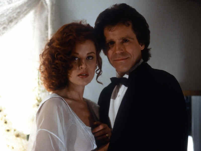 Mirror Images (1992) Screenshot 4