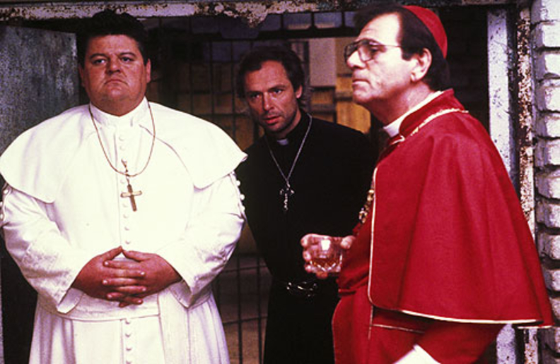 The Pope Must Diet (1991) Screenshot 3