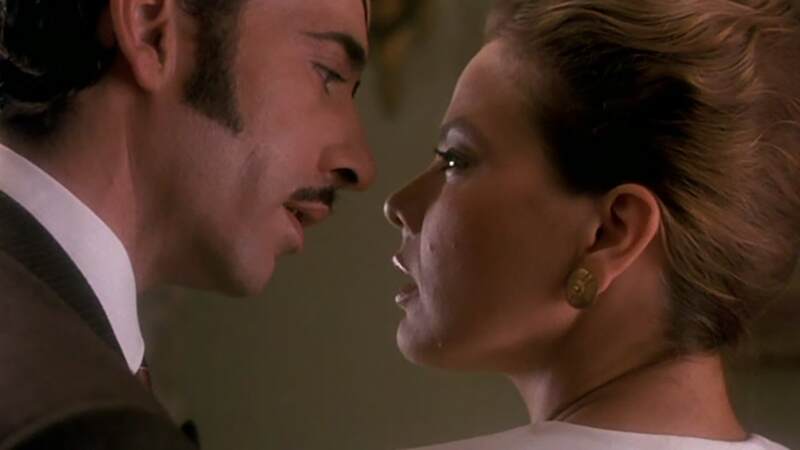 El amante bilingüe (1993) Screenshot 2