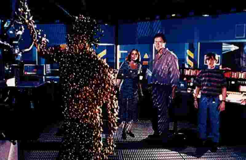 Ghost in the Machine (1993) Screenshot 2