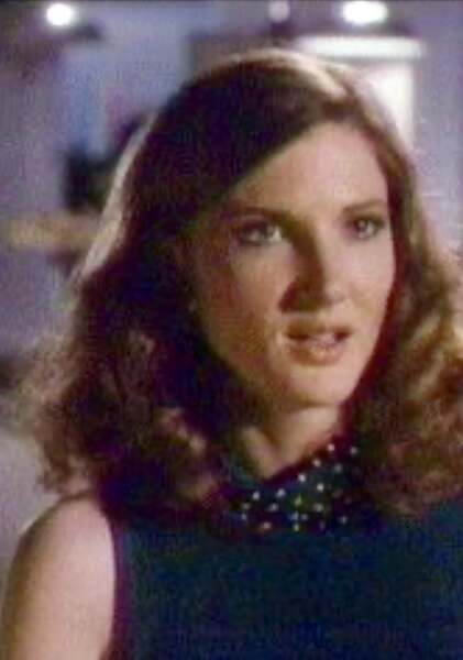 Kiss of a Killer (1993) Screenshot 1