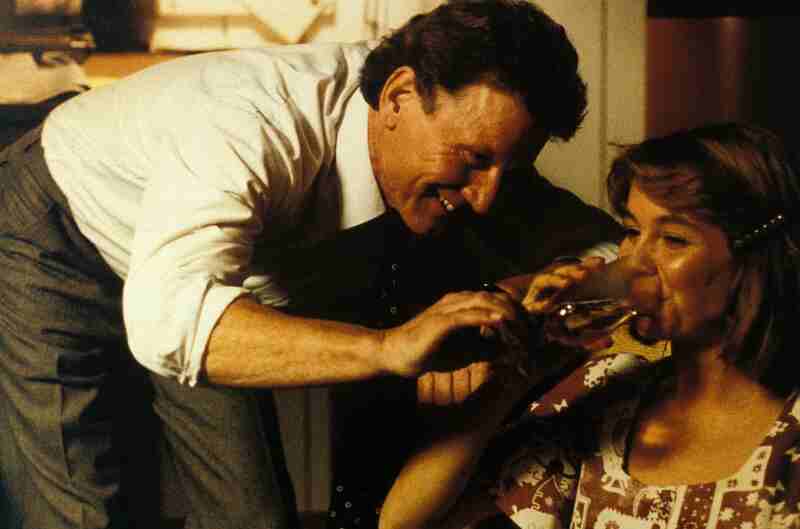 Pain of Love (1992) Screenshot 2