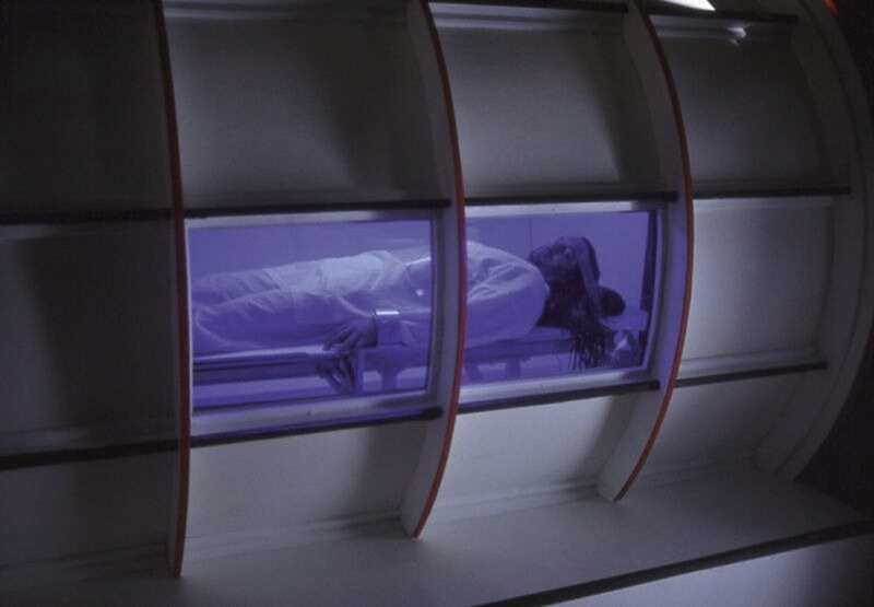 Hologram Man (1995) Screenshot 5