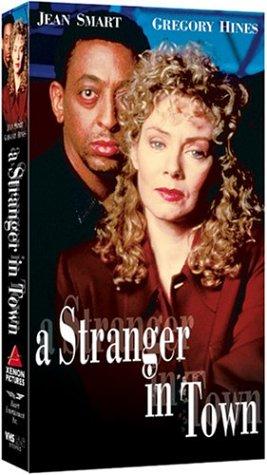 A Stranger in Town (1995) Screenshot 1