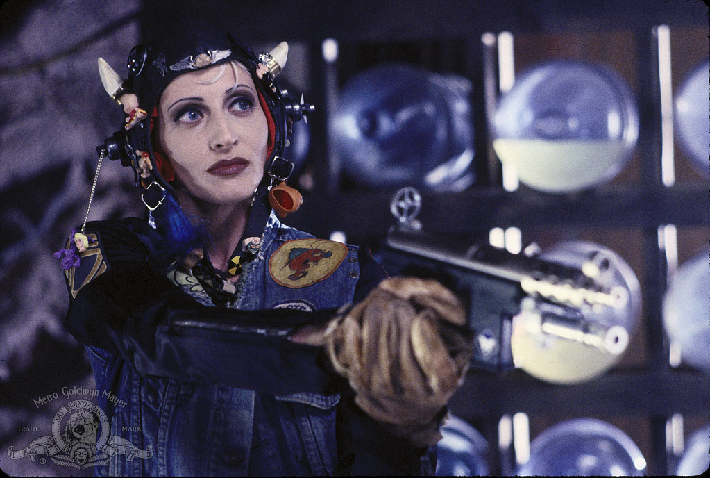 Tank Girl (1995) Screenshot 4