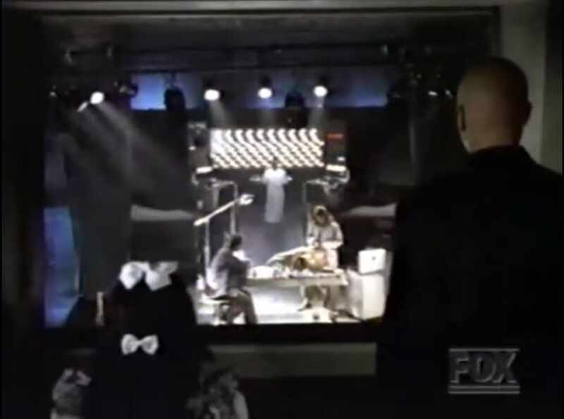 W.E.I.R.D. World (1995) Screenshot 1