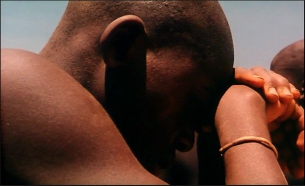 Afriques: Comment ça va avec la douleur? (1996) Screenshot 1 