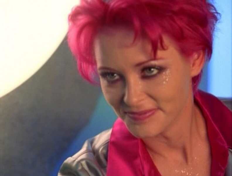 Bombshell (1997) Screenshot 5