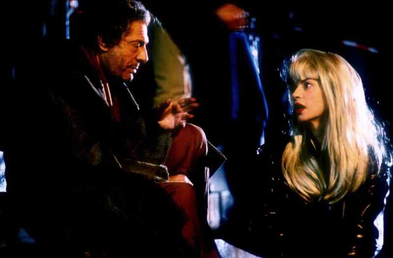 Three Lives and Only One Death (1996) Screenshot 5