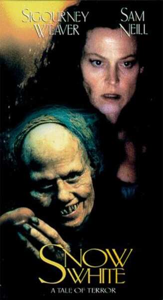 Snow White: A Tale of Terror (1997) Screenshot 4