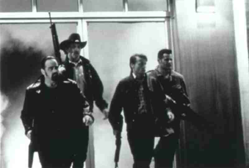 From Dusk Till Dawn 2: Texas Blood Money (1999) Screenshot 1
