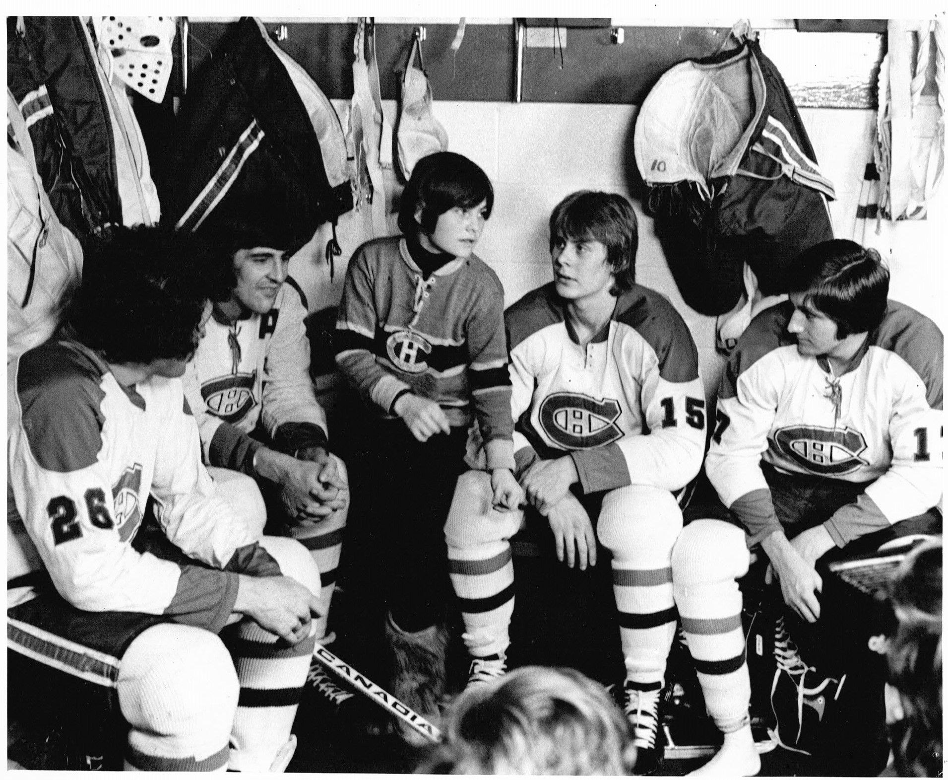 The Mystery of the Million Dollar Hockey Puck (1975) Screenshot 3 