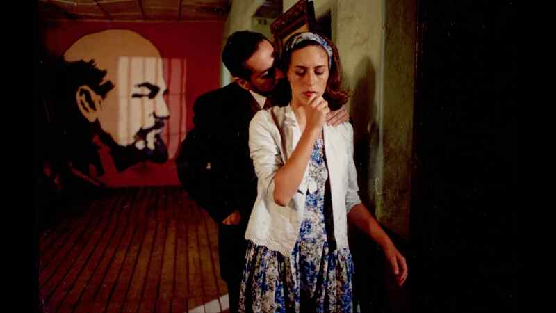 Between Marx and a Naked Woman (1996) with English Subtitles on DVD DVD Between Marx and a Naked Woman (1996) Screenshot 5