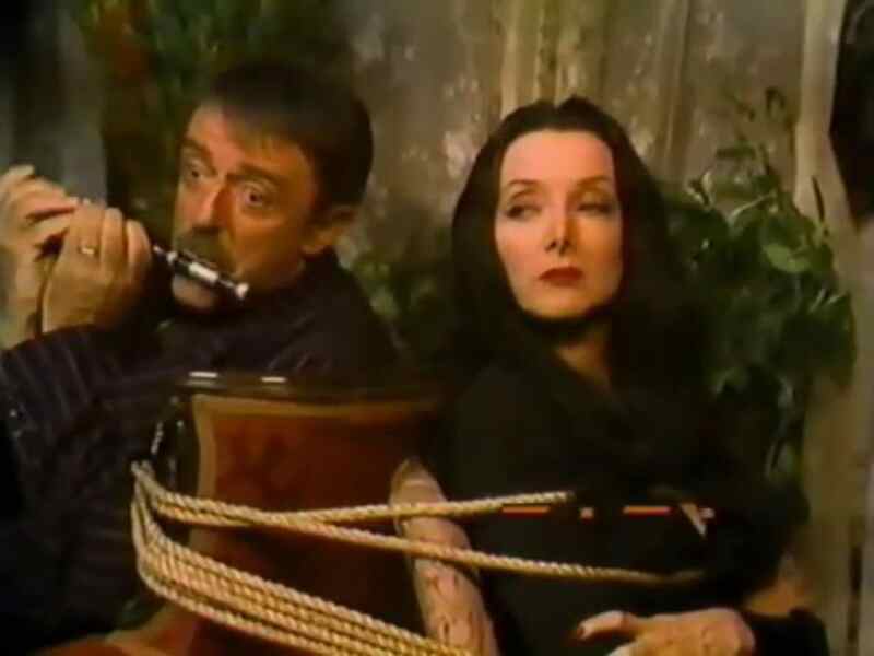 Halloween with the New Addams Family (1977) Screenshot 3