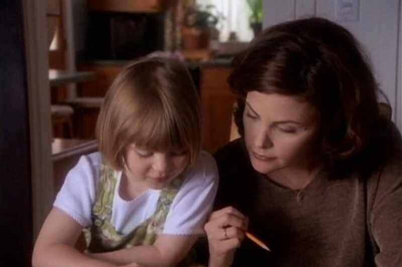 Nightmare Street (1998) starring Sherilyn Fenn on DVD DVD Nightmare Street (1998) Screenshot 2