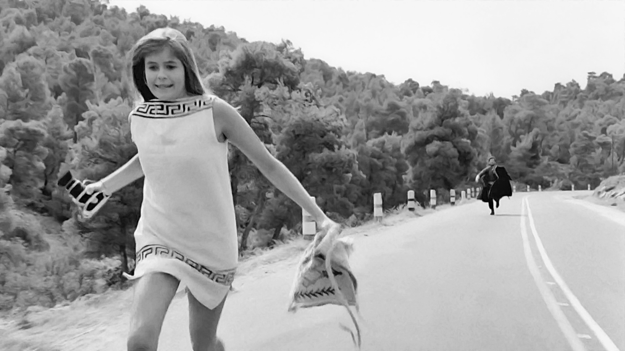 Koritsia ston ilio (1968) Screenshot 2